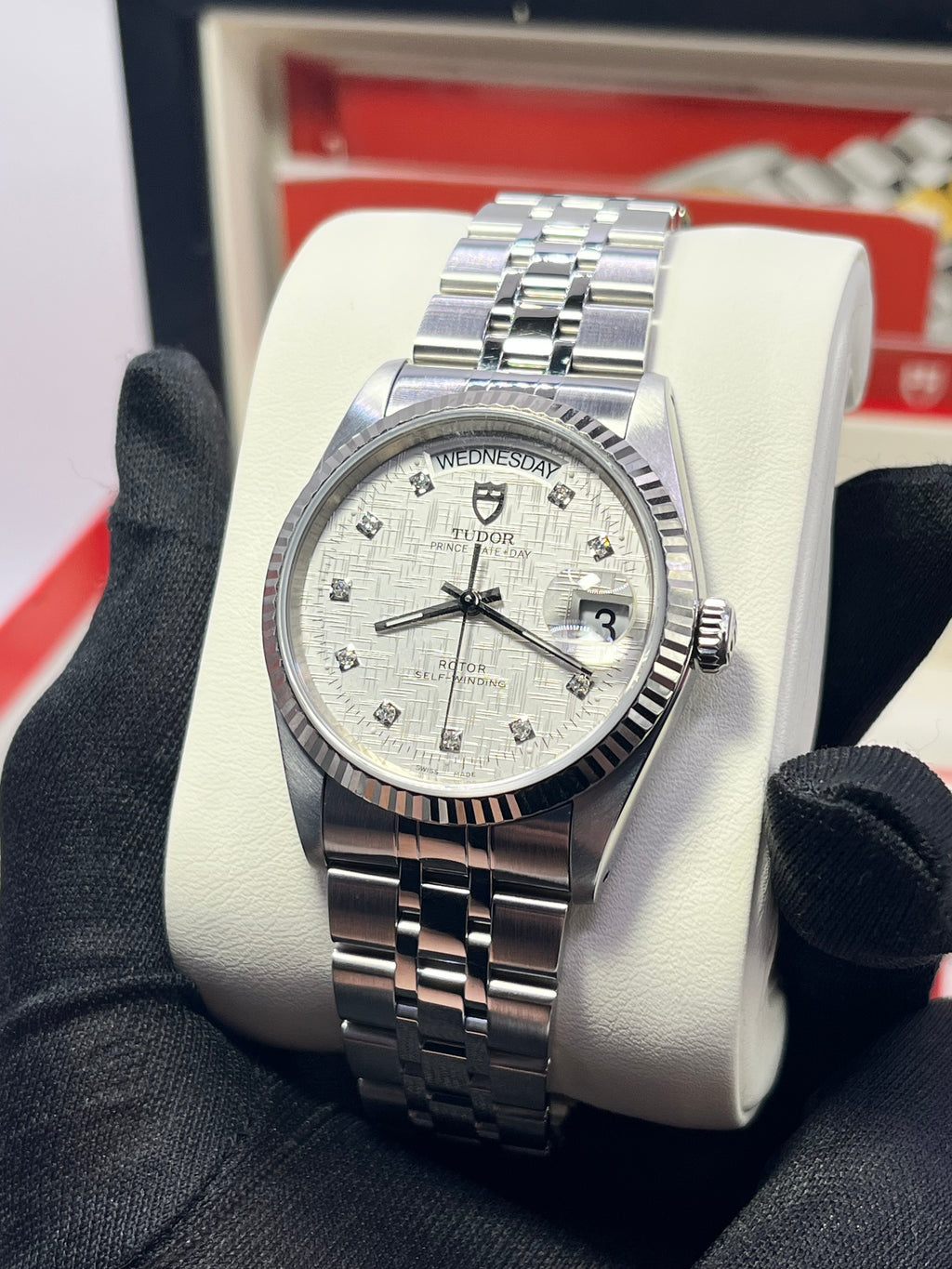 Tudor Prince Date-Day 76214 Linen Diamonds | Full Set