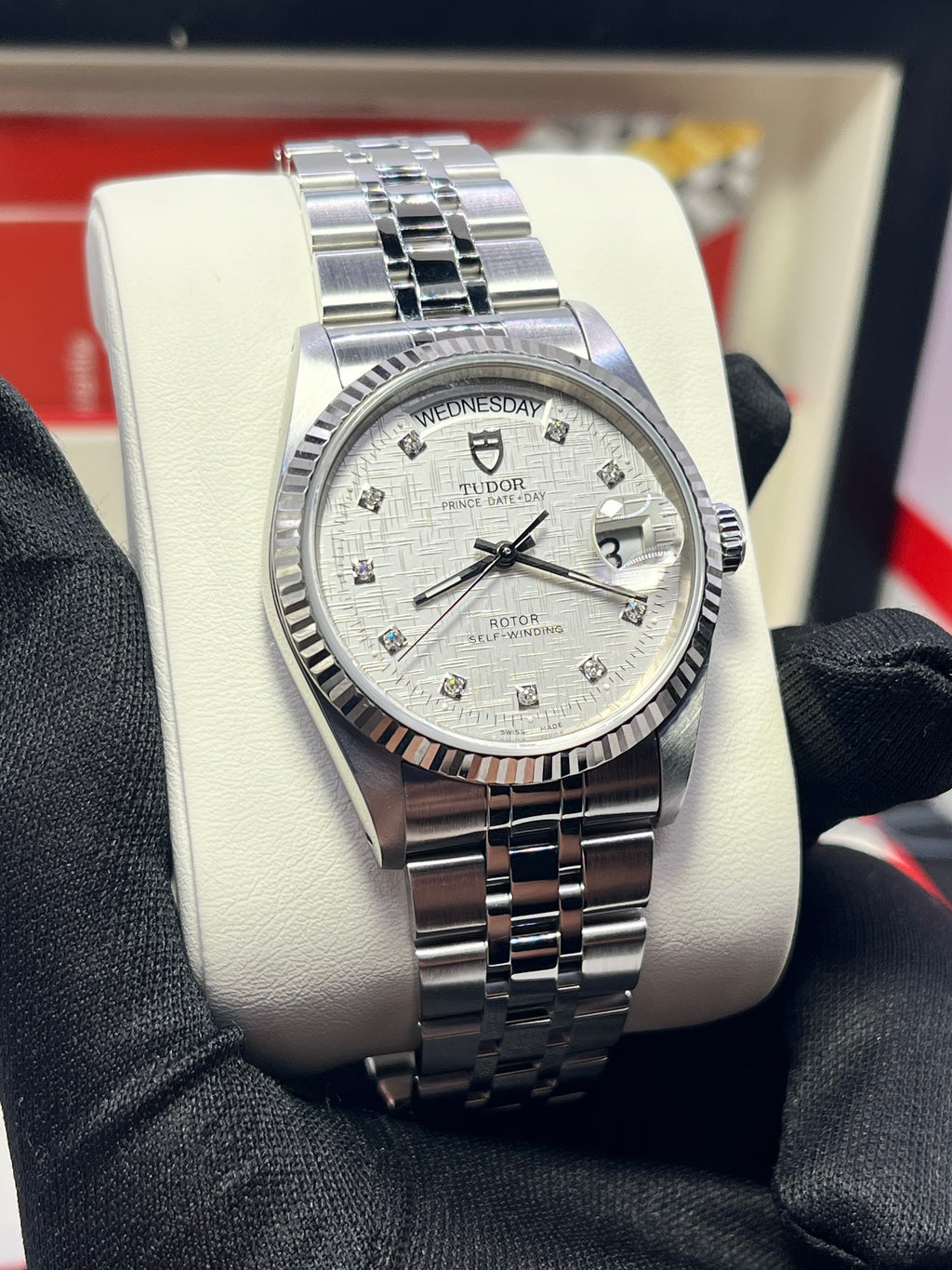 Tudor Prince Date-Day 76214 Linen Diamonds | Full Set