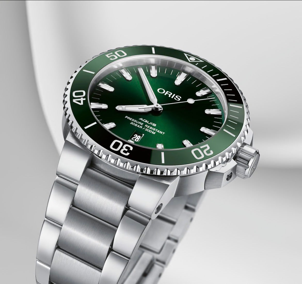 Oris Aquis Date | 01 733 7789 4157-07 8 23 04PEB
